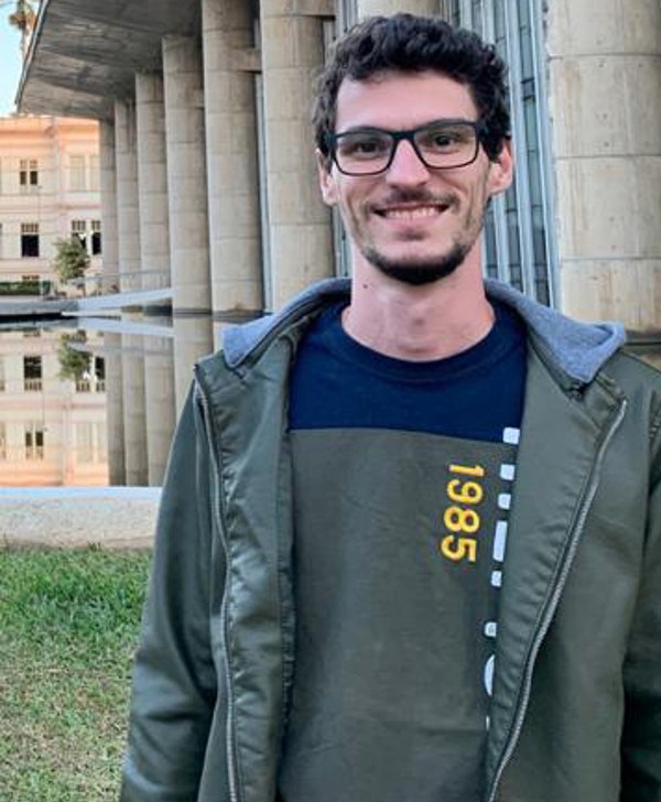 Porträtt Aureo Aparecido Abreu Junior. Foto.